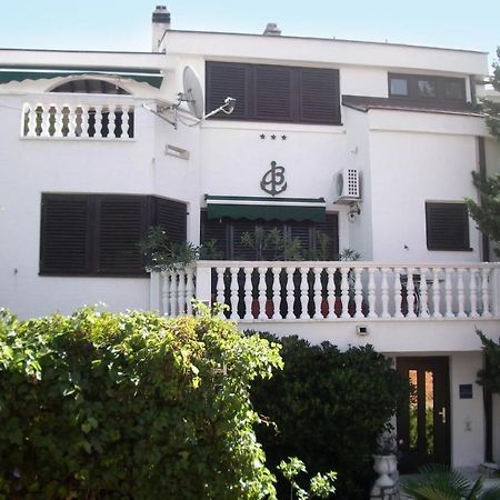 Apartments And Rooms With Parking Space Klenovica, Novi Vinodolski - 5590 Εξωτερικό φωτογραφία
