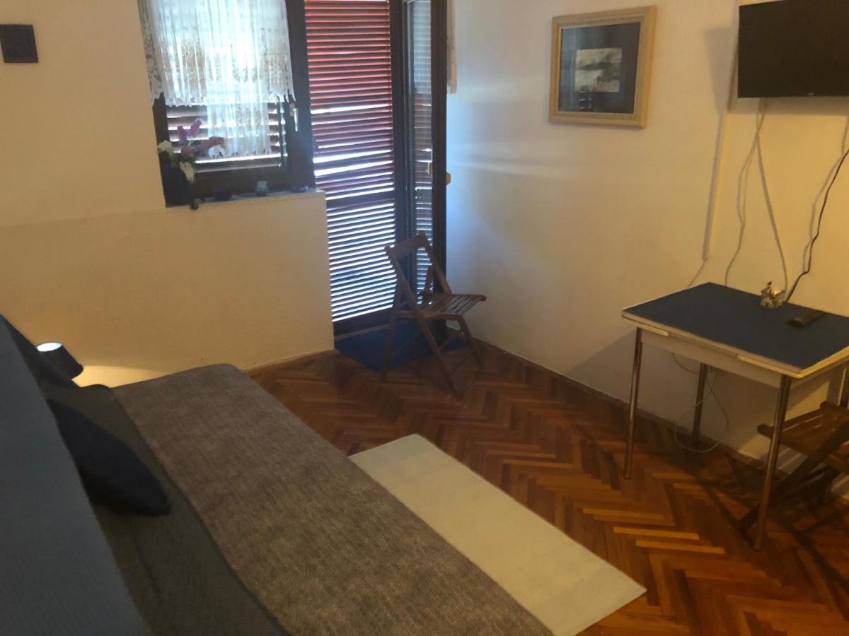 Apartments And Rooms With Parking Space Klenovica, Novi Vinodolski - 5590 Εξωτερικό φωτογραφία