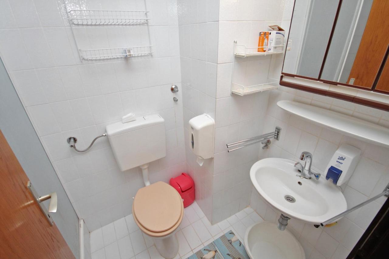 Apartments And Rooms With Parking Space Klenovica, Novi Vinodolski - 5590 Εξωτερικό φωτογραφία